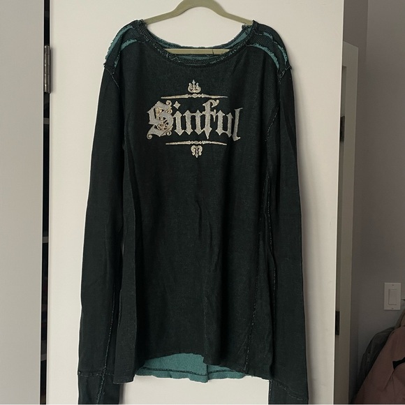 Sinful reversible Long Sleeve Tee - Picture 3 of 7